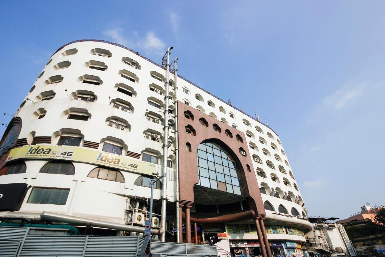 Oyo Hotel Metro International Near Lb Stadium Hyderabad Esterno foto