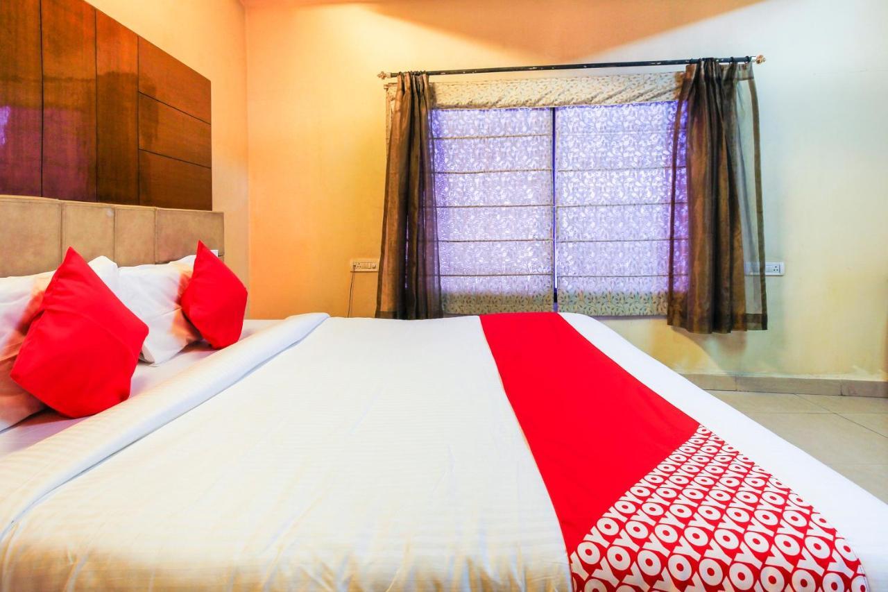 Oyo Hotel Metro International Near Lb Stadium Hyderabad Esterno foto