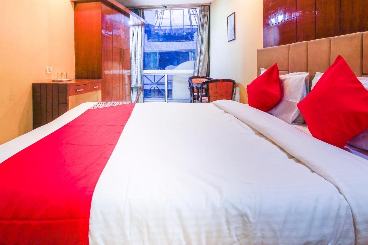 Oyo Hotel Metro International Near Lb Stadium Hyderabad Esterno foto