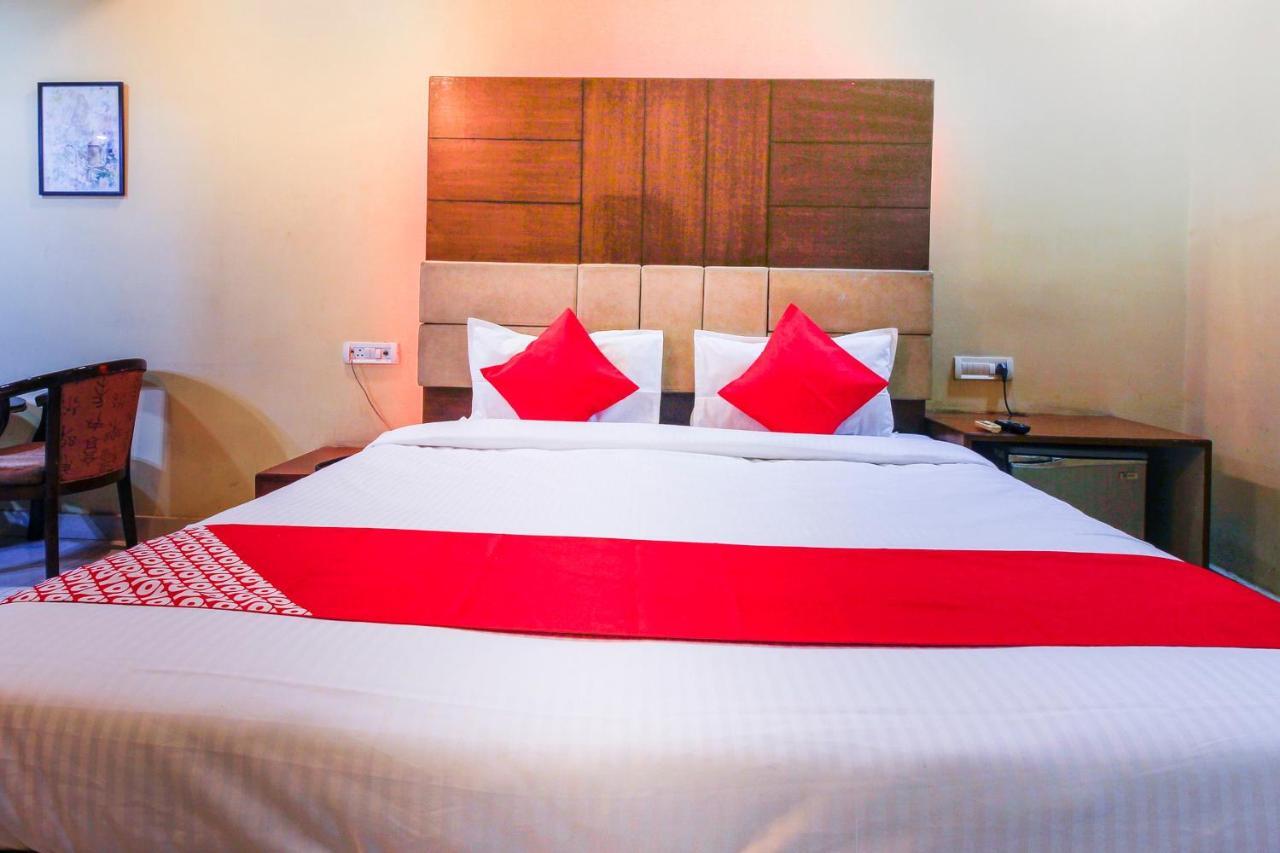 Oyo Hotel Metro International Near Lb Stadium Hyderabad Esterno foto