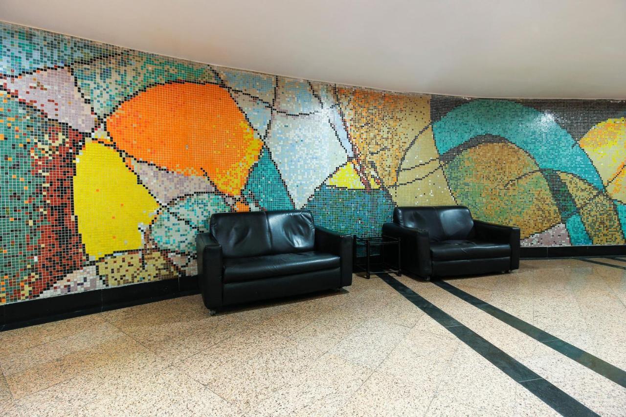 Oyo Hotel Metro International Near Lb Stadium Hyderabad Esterno foto